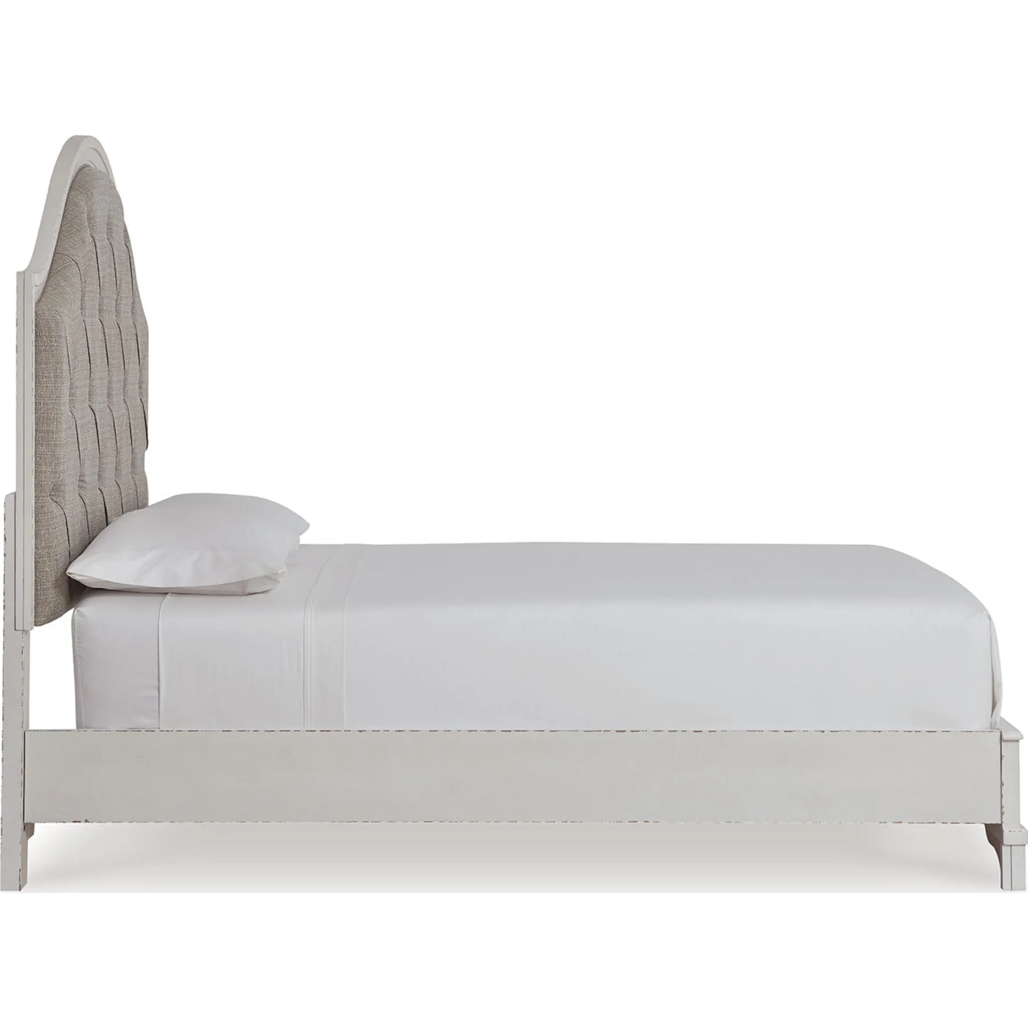 Brollyn 5 Piece Panel Bedroom