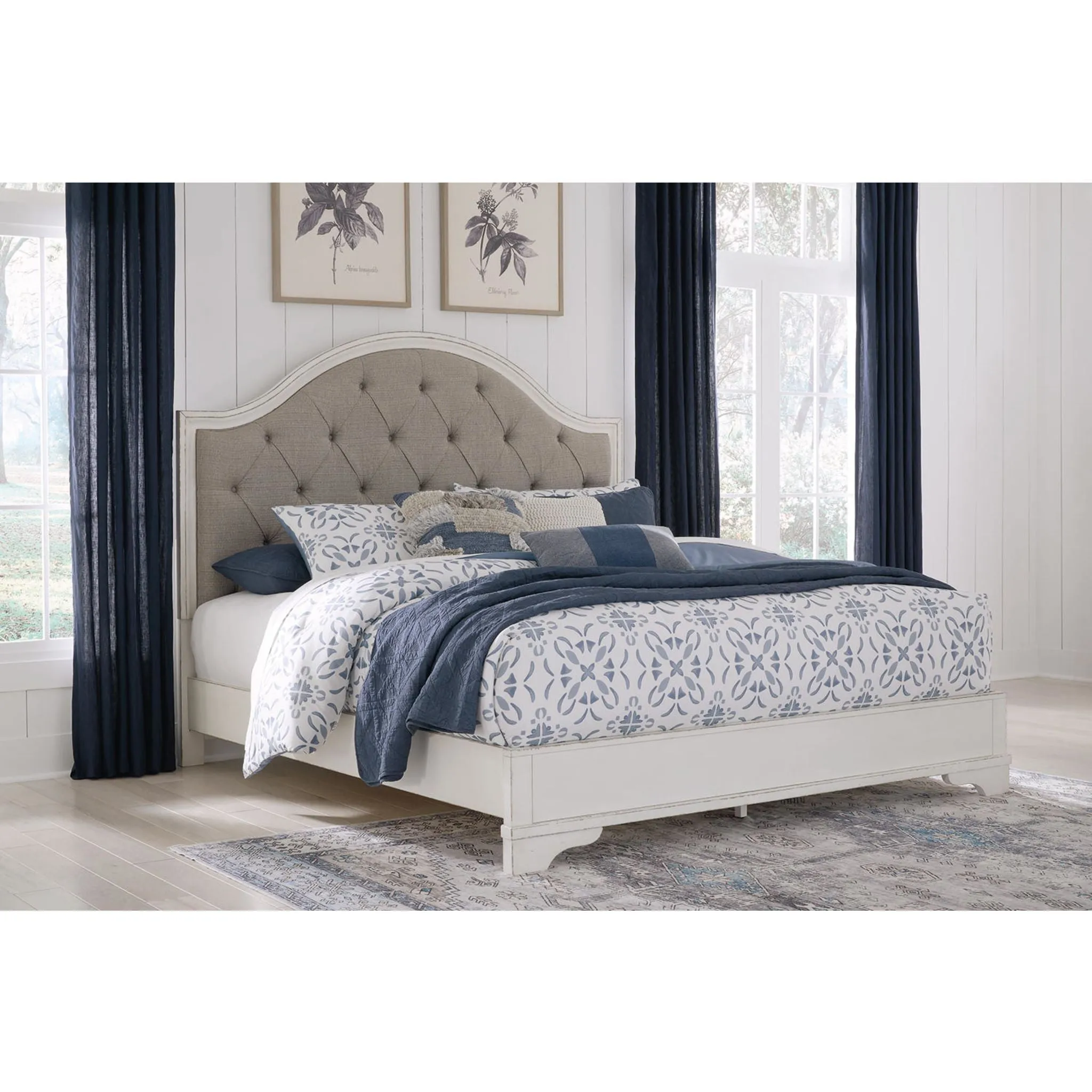 Brollyn 5 Piece Panel Bedroom