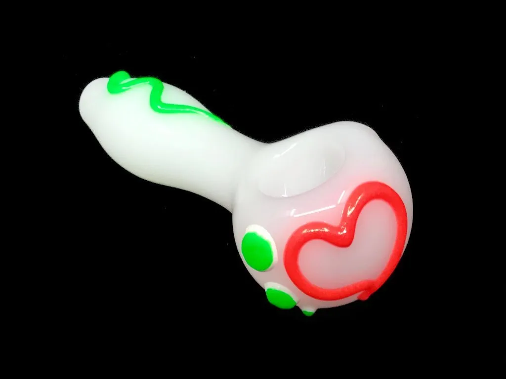 Glow in the Dark Heart Pipe