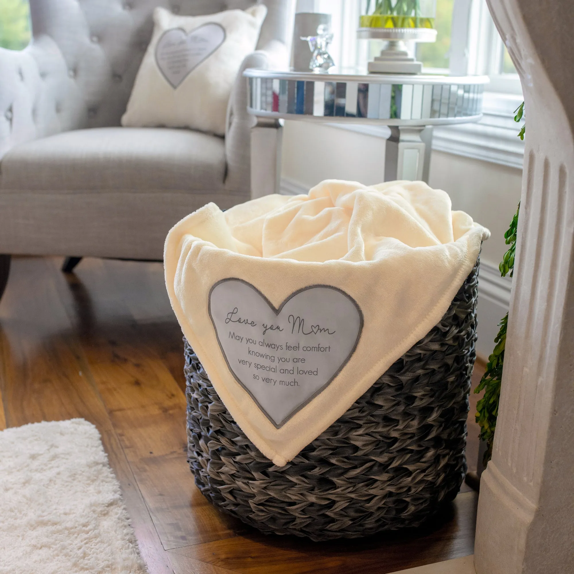 Mom 50" x 60" Royal Plush Blanket