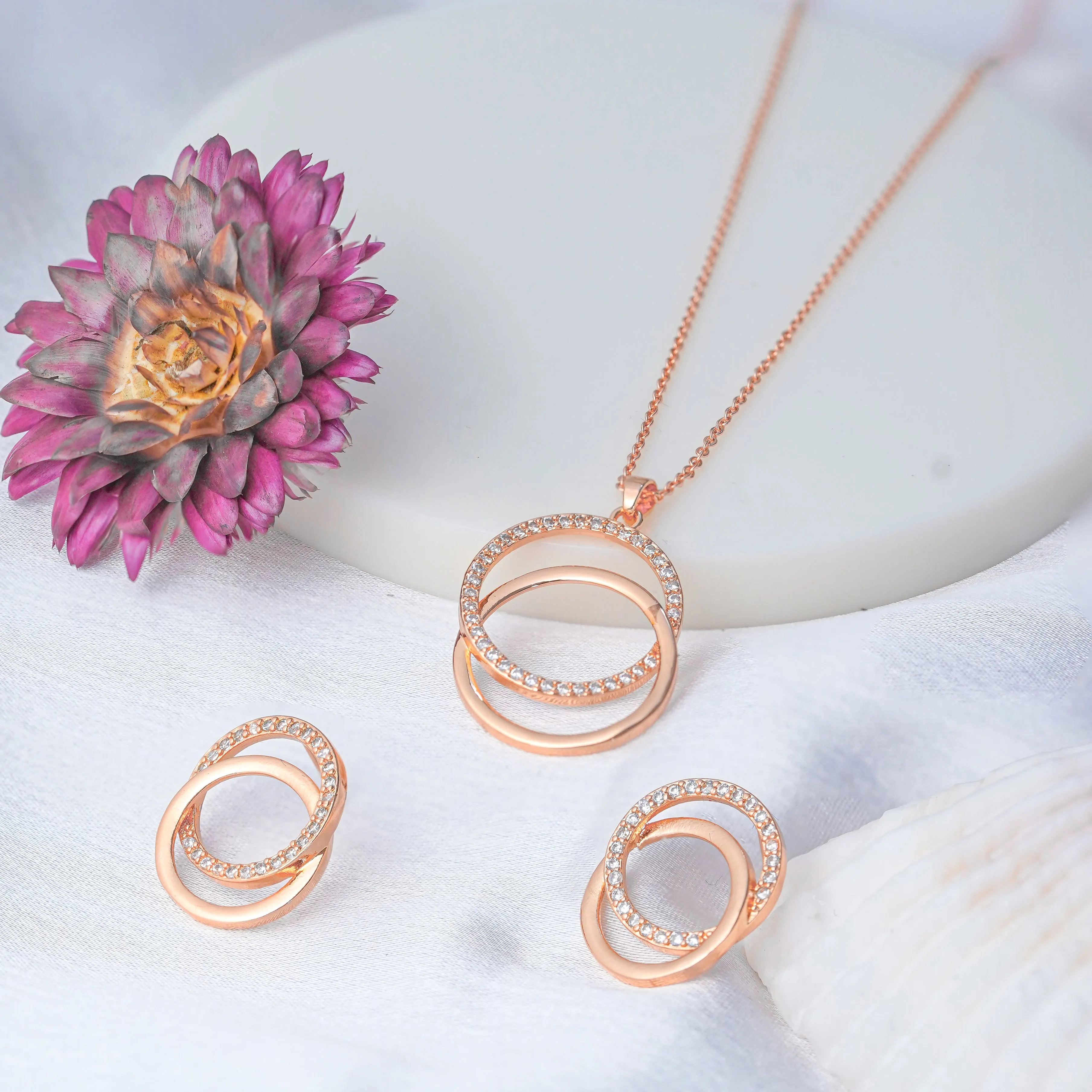 Zarder Rose Gold Designer Chain Pendant Set: Elevate Your Style with Elegance