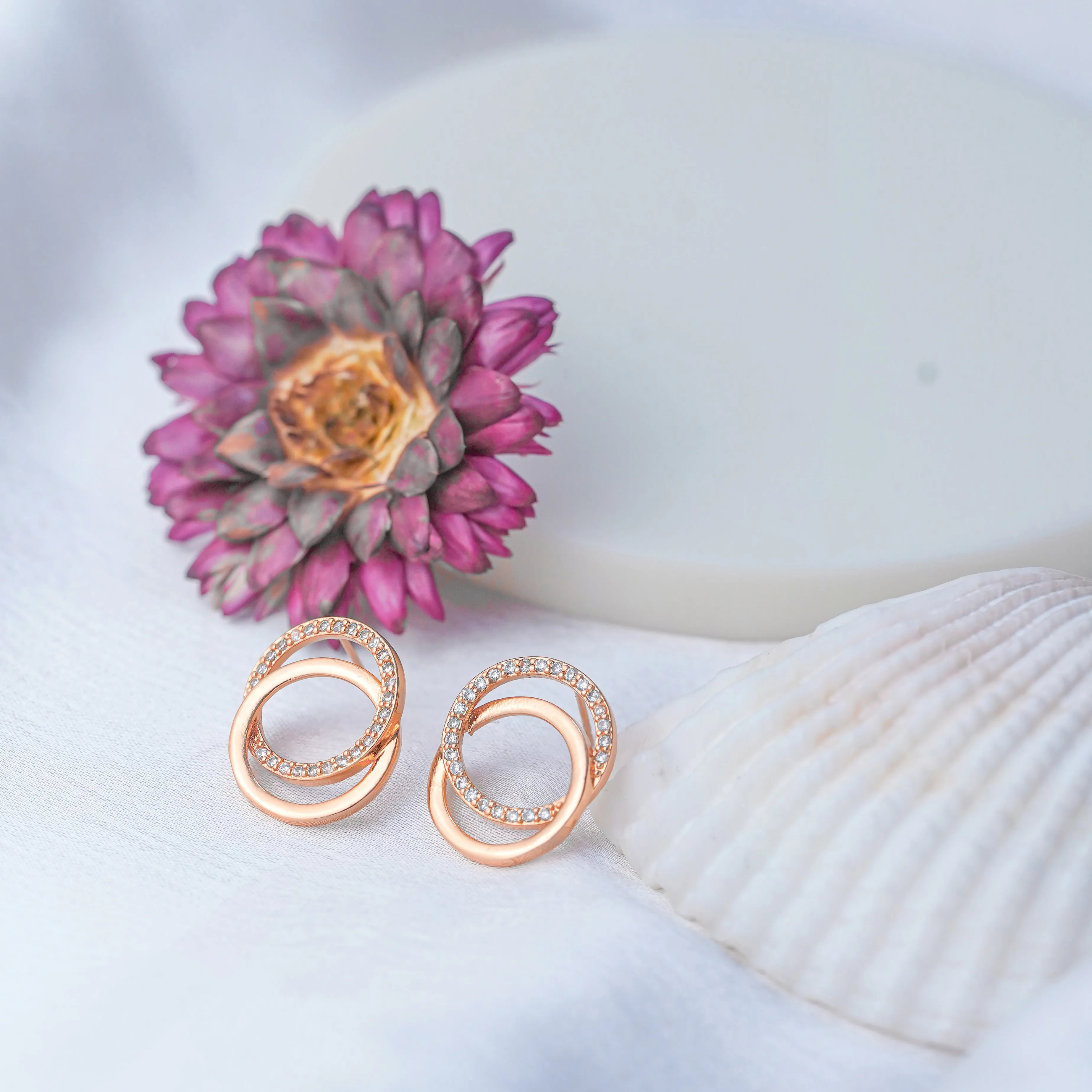 Zarder Rose Gold Designer Chain Pendant Set: Elevate Your Style with Elegance