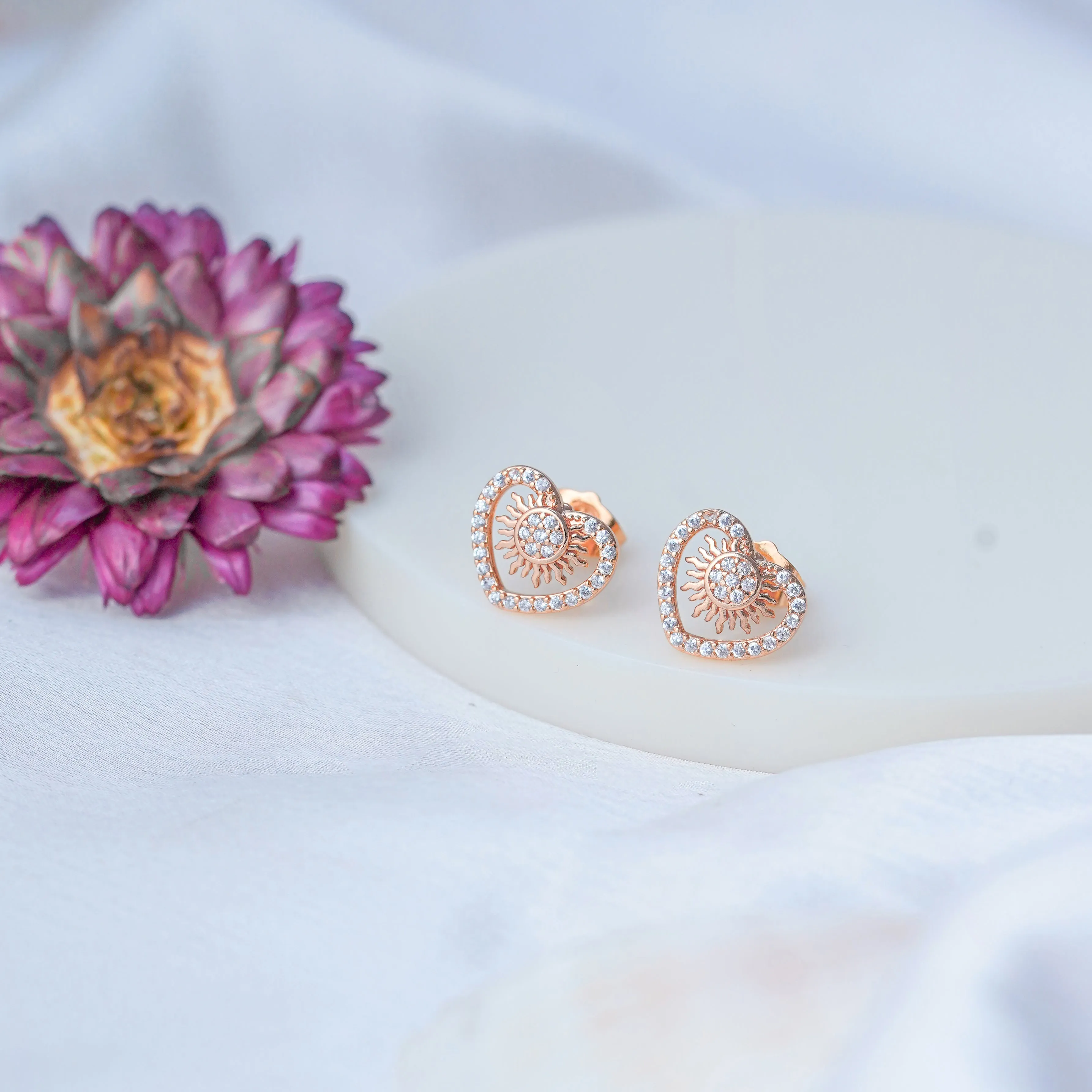 Zarder Rose Gold Designer Chain Pendant Set: Graceful Beauty in Every Detail