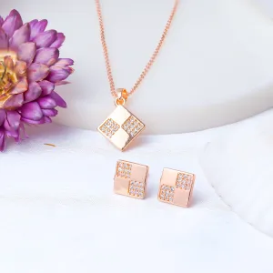 Zarder Rose Gold Designer Chain Pendant Set: Where Sophistication Meets Innovation